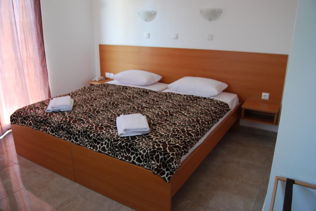 Hotel Ledras Gennadi Cameră foto